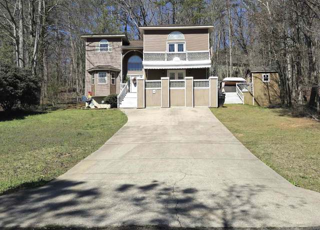 Property at 4062 Plains Ave SW, Fort Payne, AL 35967, 3 beds, 2.5 baths