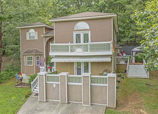 Property at 4062 Plains Ave SW, Fort Payne, AL 35967, 4 beds, 2.5 baths