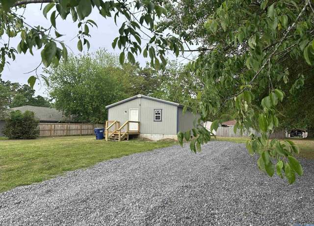 Property at 2601 Brindlee Mountain Pkwy, Arab, AL 35016, 1 bed, 1 bath