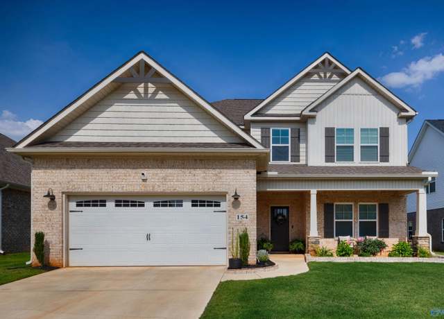 Property at 154 Brier Valley Dr, Meridianville, AL 35759, 5 beds, 2.5 baths
