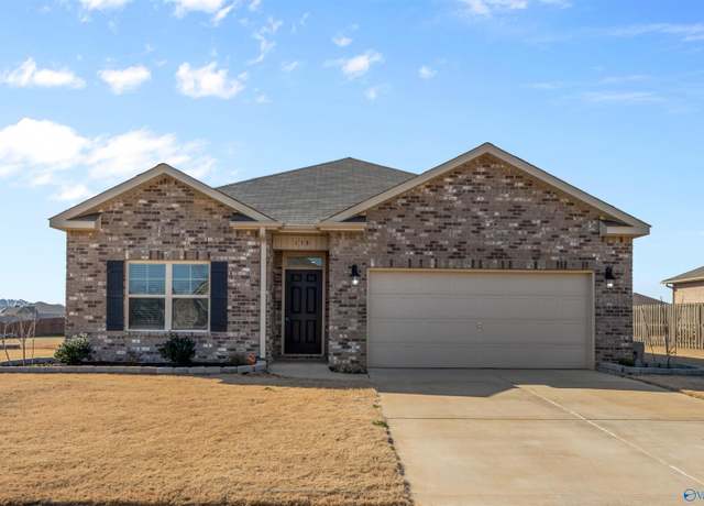 Property at 138 Red Fox Way, Meridianville, AL 35759, 4 beds, 2 baths