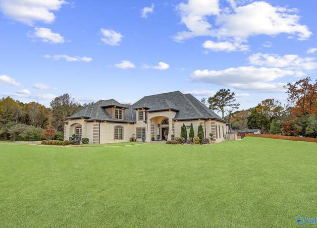 Property at 3325 Danville Rd SW, Decatur, AL 35603, 4 beds, 5.5 baths