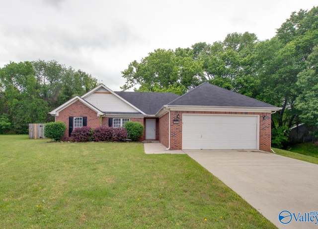 Property at 202 Finton Ct, Huntsville, AL 35811, 3 beds, 2 baths