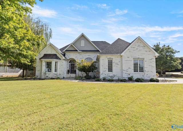 Property at 4716 Slalom Run SE, Owens Cross Roads, AL 35763, 3 beds, 3 baths