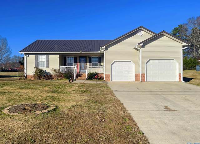 Property at 1448 Woods Cove Rd, Scottsboro, AL 35768, 3 beds, 2 baths