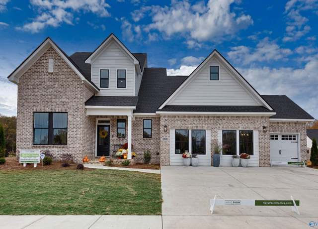 Property at 2101 Sevenbark Br SW, Huntsville, AL 35802, 4 beds, 3.5 baths