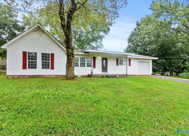 Property at 815 Martling Rd, Albertville, AL 35951, 3 beds, 2 baths