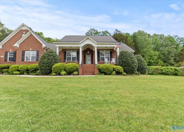 Property at 1057 Albert Mann Rd, New Hope, AL 35760, 4 beds, 3.5 baths