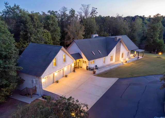 Property at 980 County Road 306, Florence, AL 35634, 3 beds, 3 baths