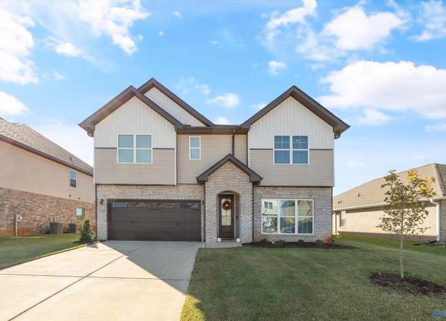 Property at 238 Cherry Laurel Dr, Hazel Green, AL 35750, 5 beds, 3.5 baths