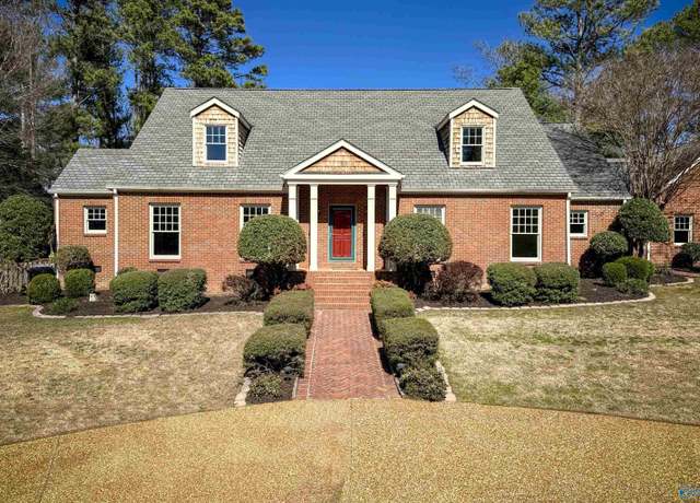 Property at 1511 Ausley Bend Rd, Hartselle, AL 35640, 5 beds, 3.5 baths