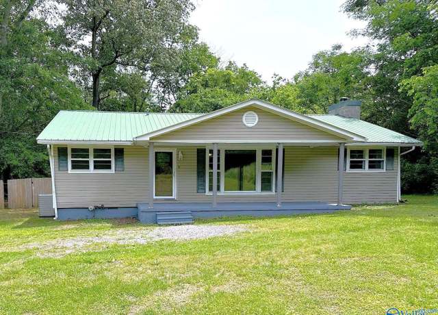 Property at 5339 Alabama Highway 79, Guntersville, AL 35976, 4 beds, 2 baths
