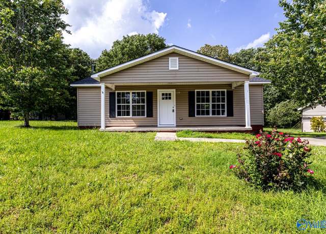 Property at 601 Homeplace Ave, Hartselle, AL 35640, 2 beds, 1 bath