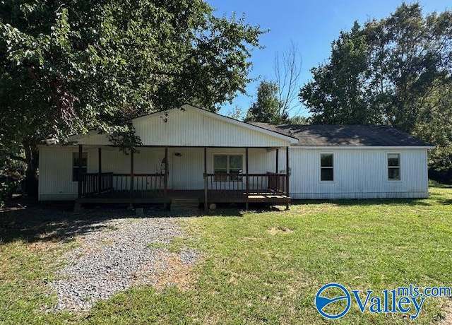 Property at 224 Dunn Dr, Albertville, AL 35950, 4 beds, 2.5 baths