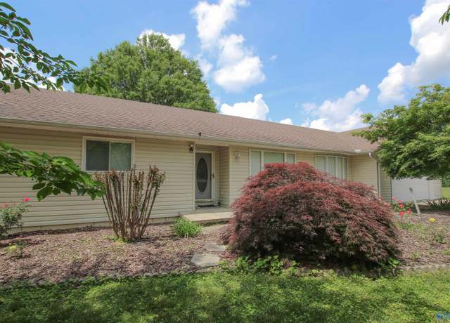 Property at 829 10th St NW, Arab, AL 35016, 4 beds, 3 baths