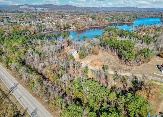 Property at 12 Pruett Cir, Scottsboro, AL 35769