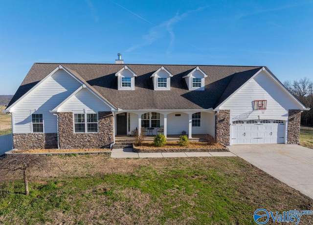 Property at 1429 Thompson Falls Rd, Guntersville, AL 35976, 4 beds, 3 baths