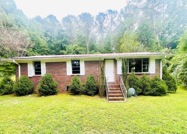 Property at 9388 Alabama Highway 227, Guntersville, AL 35976, 3 beds, 1 bath