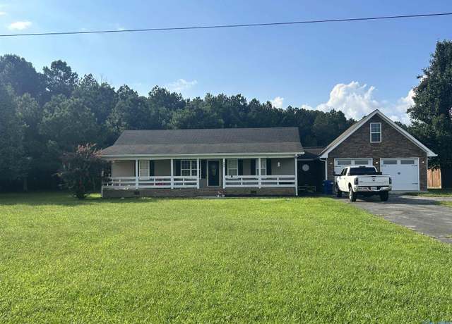 Property at 584 County Road 514, Rainsville, AL 35986, 3 beds, 2 baths