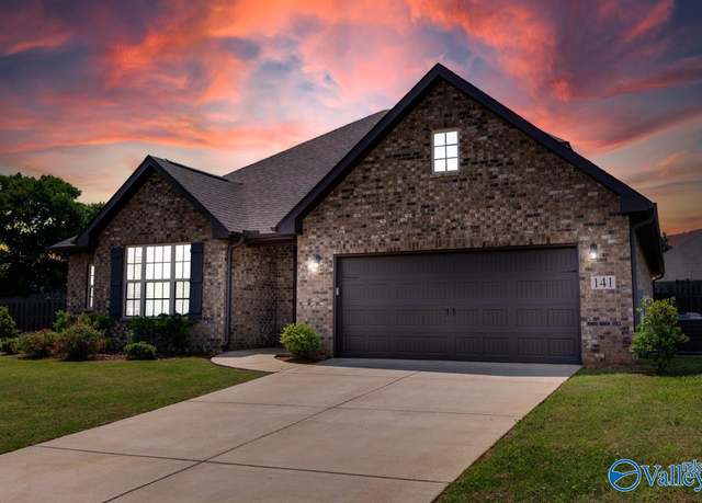 Property at 141 Slade Thomas Dr, Meridianville, AL 35759, 3 beds, 2 baths