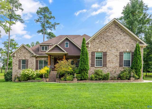Property at 6 Emerald Pt, Huntsville, AL 35803, 4 beds, 4.5 baths