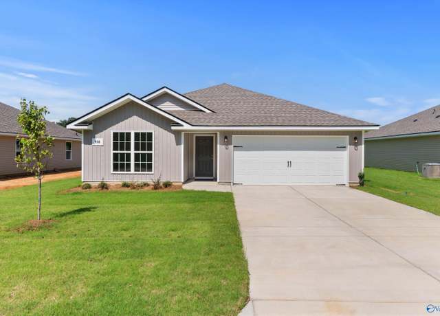 Property at 118 Fuller Dr, Meridianville, AL 35759, 3 beds, 2 baths