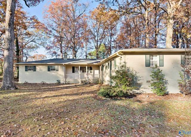 Property at 103 Brookwood Dr W, Athens, AL 35613, 4 beds, 3.5 baths