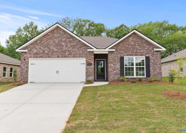 Property at 162 River Pointe Dr, New Market, AL 35761, 3 beds, 2 baths