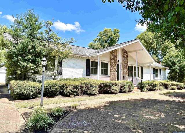 Property at 228 Drake Ave, Huntsville, AL 35801, 3 beds, 2 baths