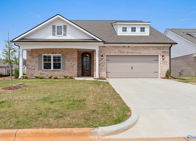 Property at 19919 Pebble Brook Ln, Athens, AL 35611, 5 beds, 4 baths