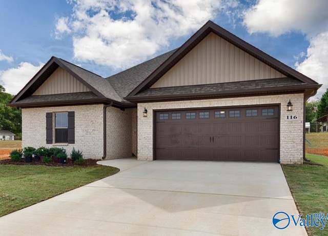 Property at 116 Alton Dale Dr, Toney, AL 35773, 3 beds, 2 baths