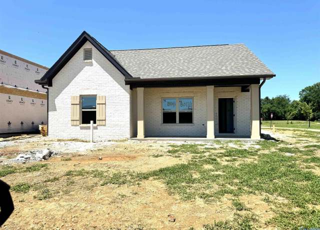 Property at 17437 Brooklawn St, Athens, AL 35611, 3 beds, 2 baths