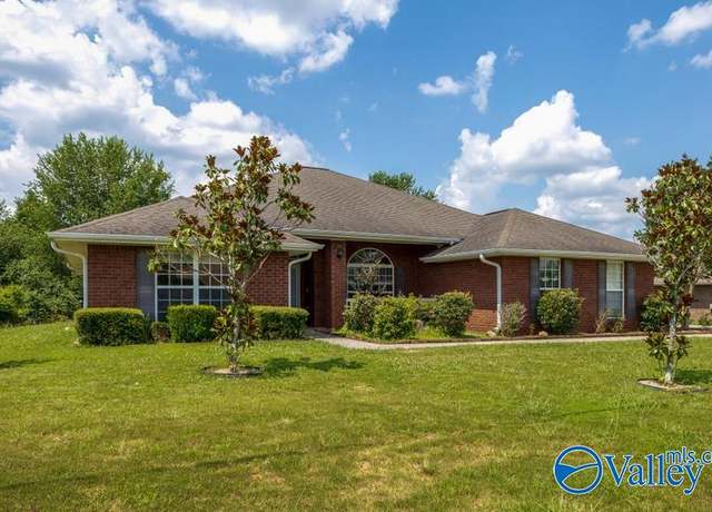 Property at 28069 Odie Scott Dr, Ardmore, AL 35739, 4 beds, 2 baths