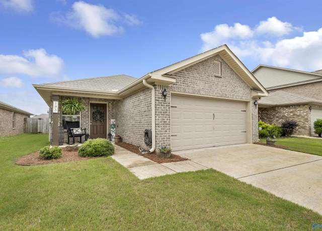 Property at 193 Winstead Cir, Owens Cross Roads, AL 35763, 3 beds, 2 baths