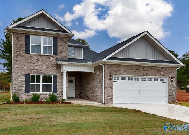 Property at 100 Alton Dale Dr, Toney, AL 35773, 4 beds, 3 baths