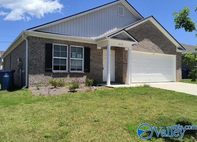 Property at 412 Kensington Ln, Rainbow City, AL 35906, 4 beds, 2 baths