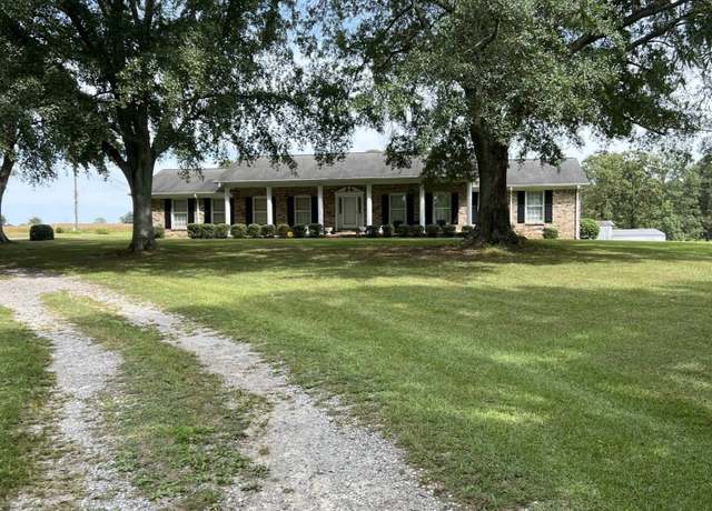 Property at 19746 Al Hwy 33, Moulton, AL 35650, 3 beds, 2 baths