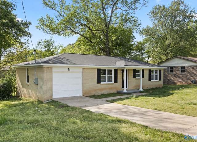 Property at 4209 Eastland Dr NW, Huntsville, AL 35810, 3 beds, 1.5 baths