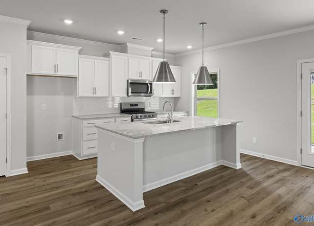 Property at 180 Saddle St, New Market, AL 35761, 4 beds, 3.5 baths
