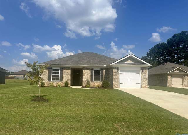 Property at 103 Gulf Hills Ave, Toney, AL 35773, 3 beds, 2 baths