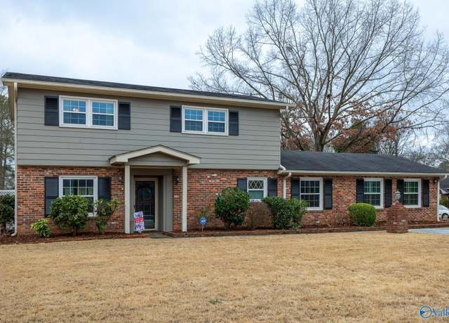 Property at 2607 13th St SE, Decatur, AL 35601, 3 beds, 2.5 baths