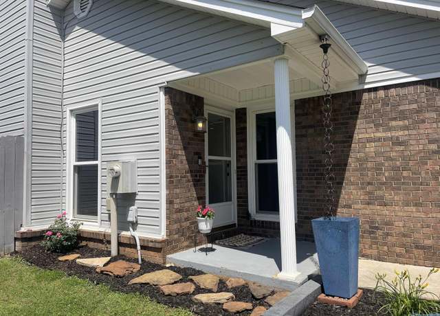 Property at 214 Barkwood Dr NE, Huntsville, AL 35811, 3 beds, 2 baths