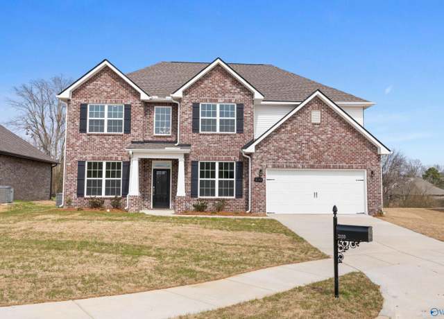 Property at 2133 Dustin Dr NE, Cullman, AL 35058, 5 beds, 4 baths
