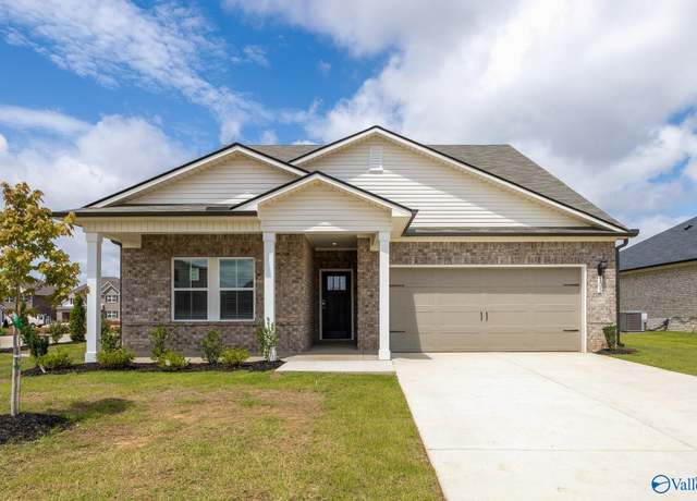 Property at 105 Wilcot Rd, Meridianville, AL 35759, 4 beds, 3 baths