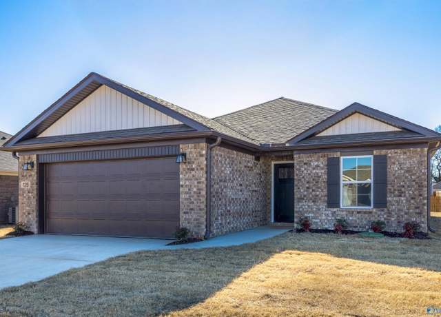 Property at 125 Domingues Ave, Meridianville, AL 35759, 3 beds, 2 baths