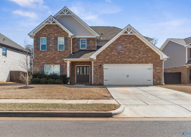 Property at 3213 SW Southfield Ln, Huntsville, AL 35805, 5 beds, 3 baths