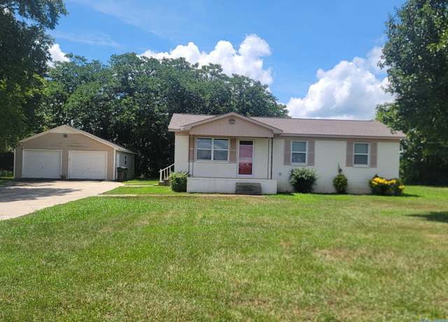 Property at 120 Draper Dr, Madison, AL 35756, 3 beds, 1.5 baths