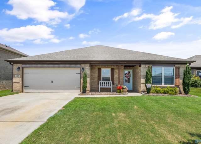 Property at 117 Heritage Way Dr, Toney, AL 35773, 3 beds, 2 baths