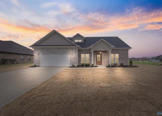 Property at 30 Tower Ct, Trinity, AL 35673, 4 beds, 3 baths