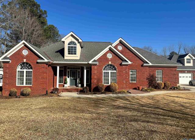 Property at 2003 Nethery Rd, Hartselle, AL 35640, 3 beds, 2 baths